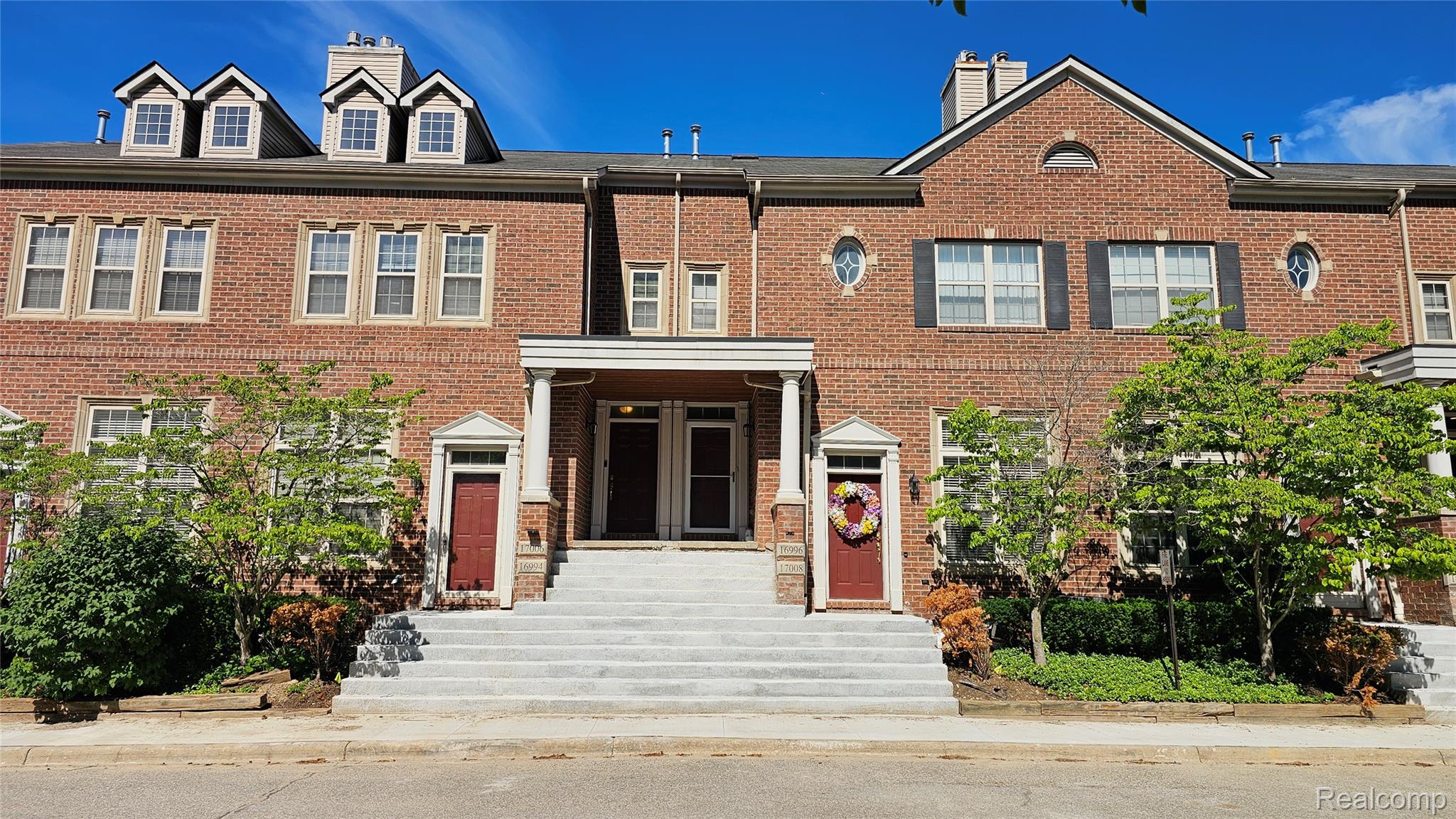 16996, Farmington, Livonia, Michigan, 48154