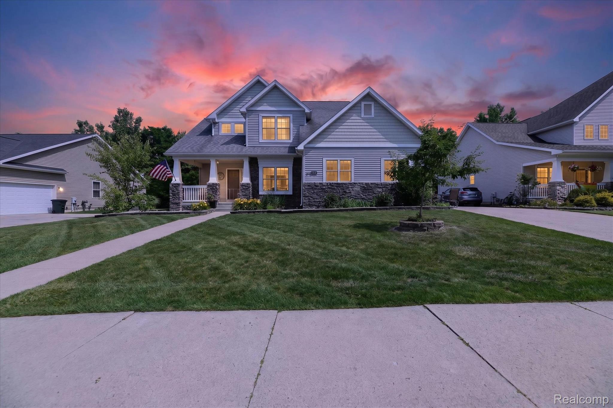 4185, Oak, Grand Blanc, Michigan, 48439