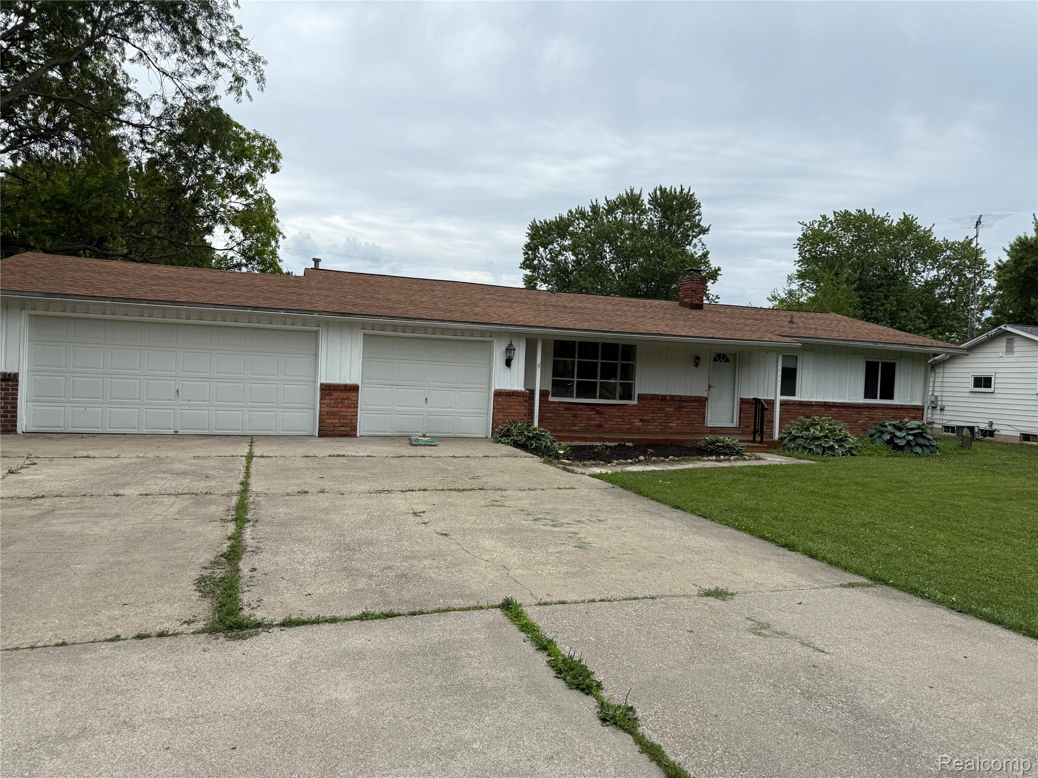 5347, Mapletree, Flint, Michigan, 48532