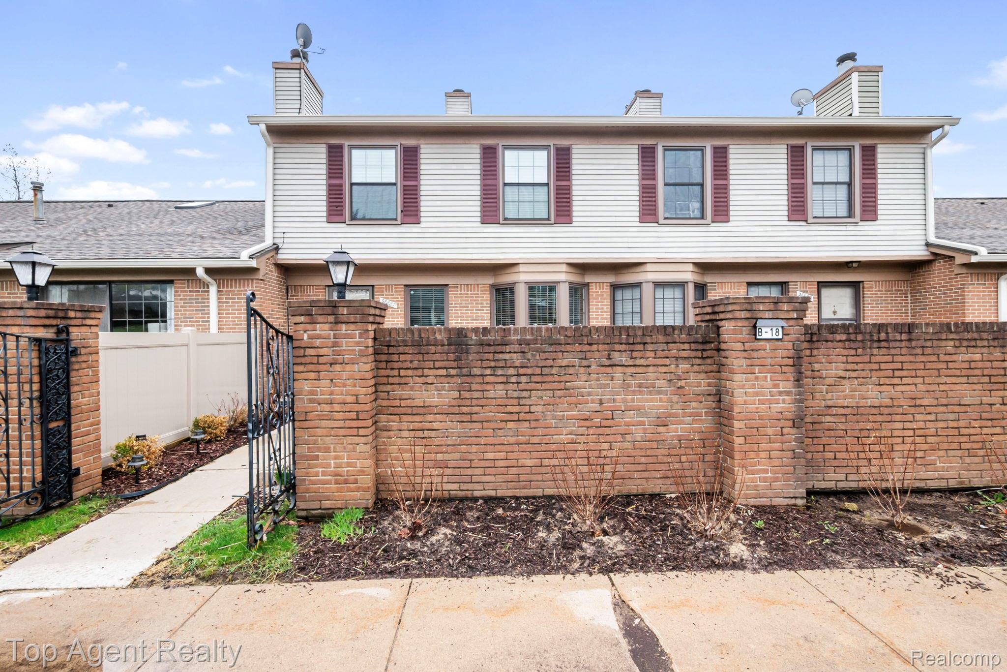 38887, Country, Farmington Hills, Michigan, 48331