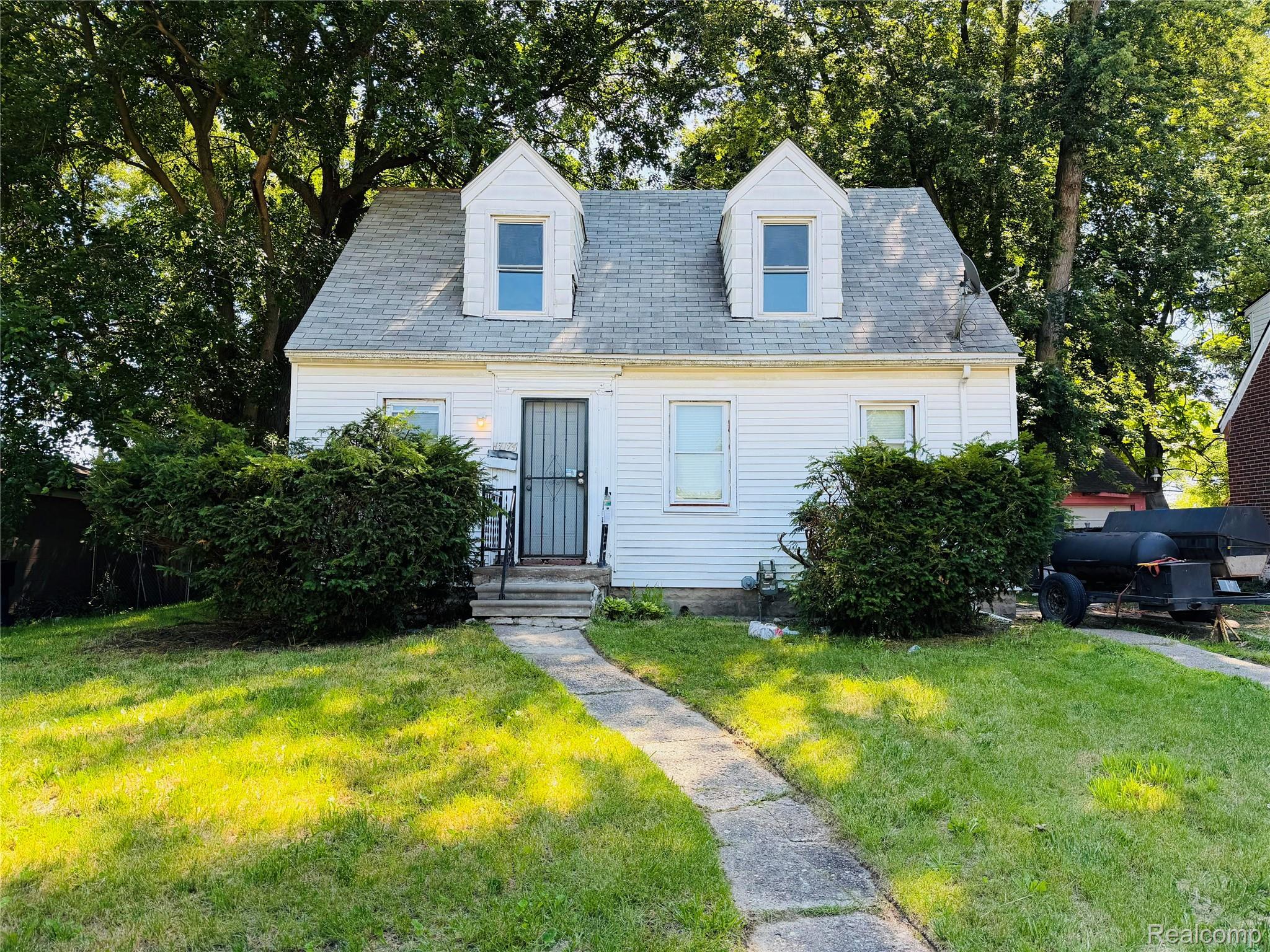 17174, STOUT, Detroit, Michigan, 48219