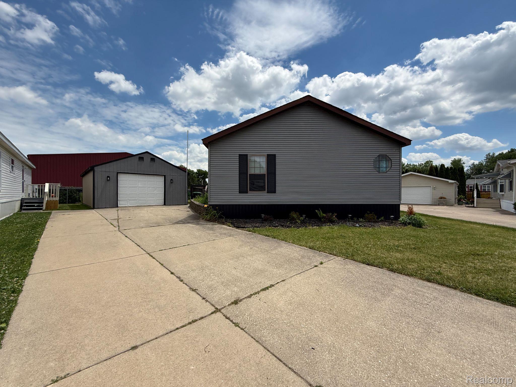 6255, Telegraph, #214, Erie, Michigan, 48133