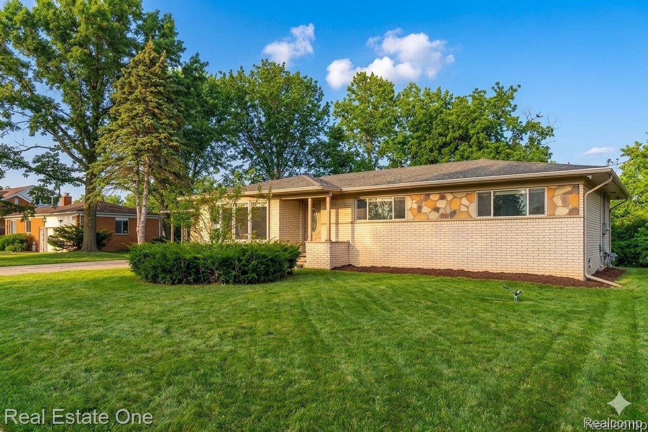 50500, Card, Macomb, Michigan, 48044