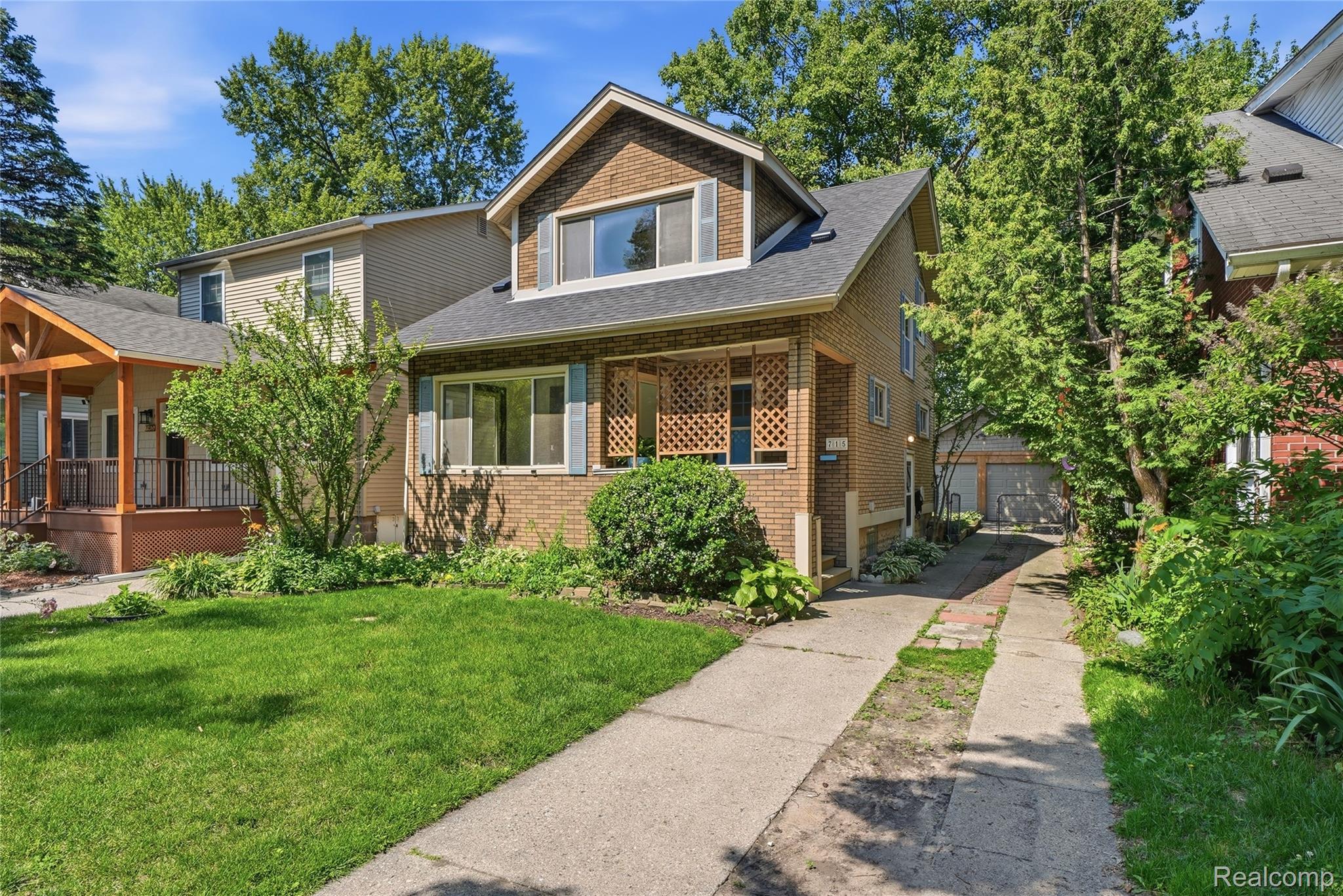 715, Laprairie, Ferndale, Michigan, 48220