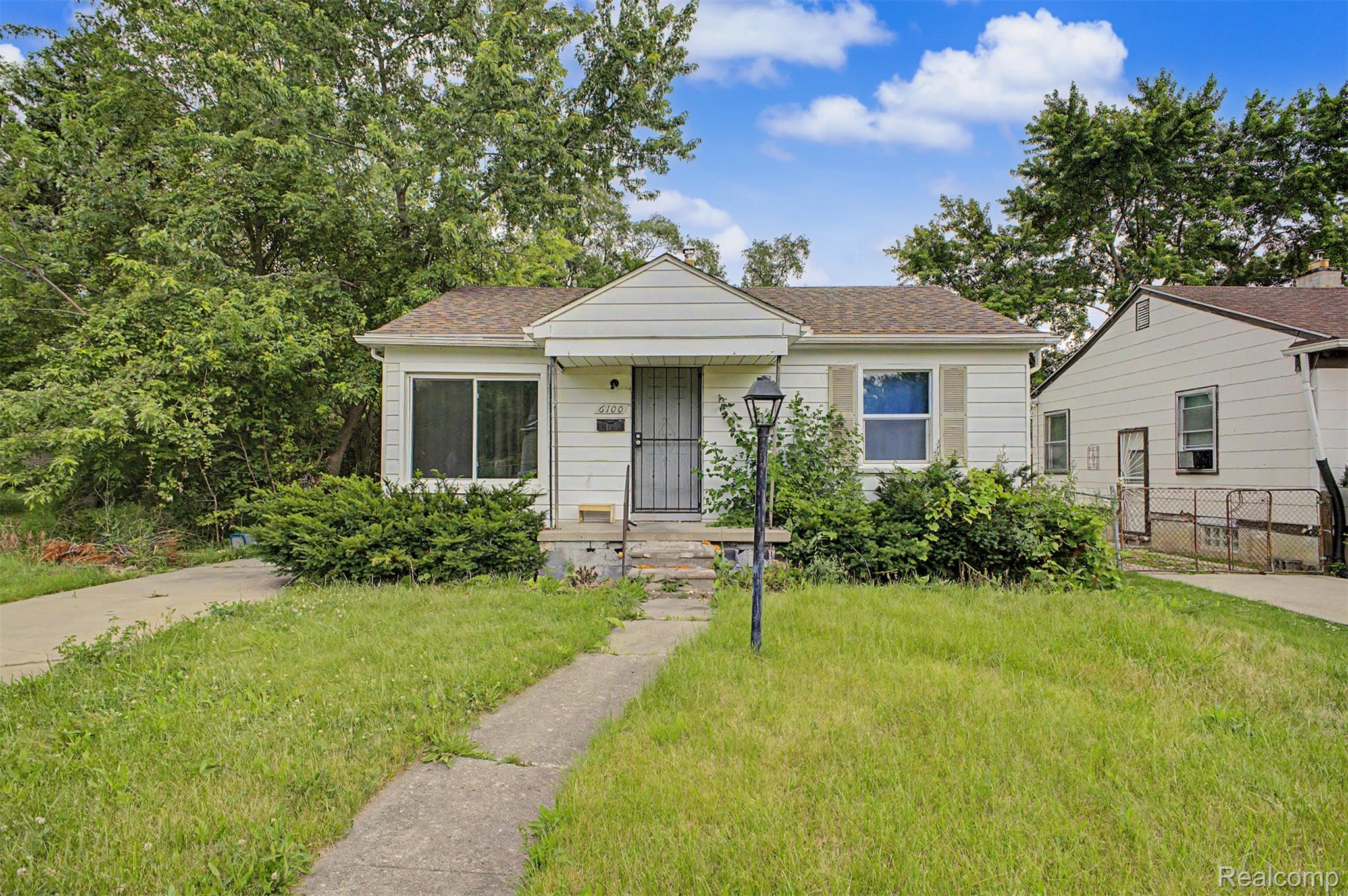 6100, Faust, Detroit, Michigan, 48228