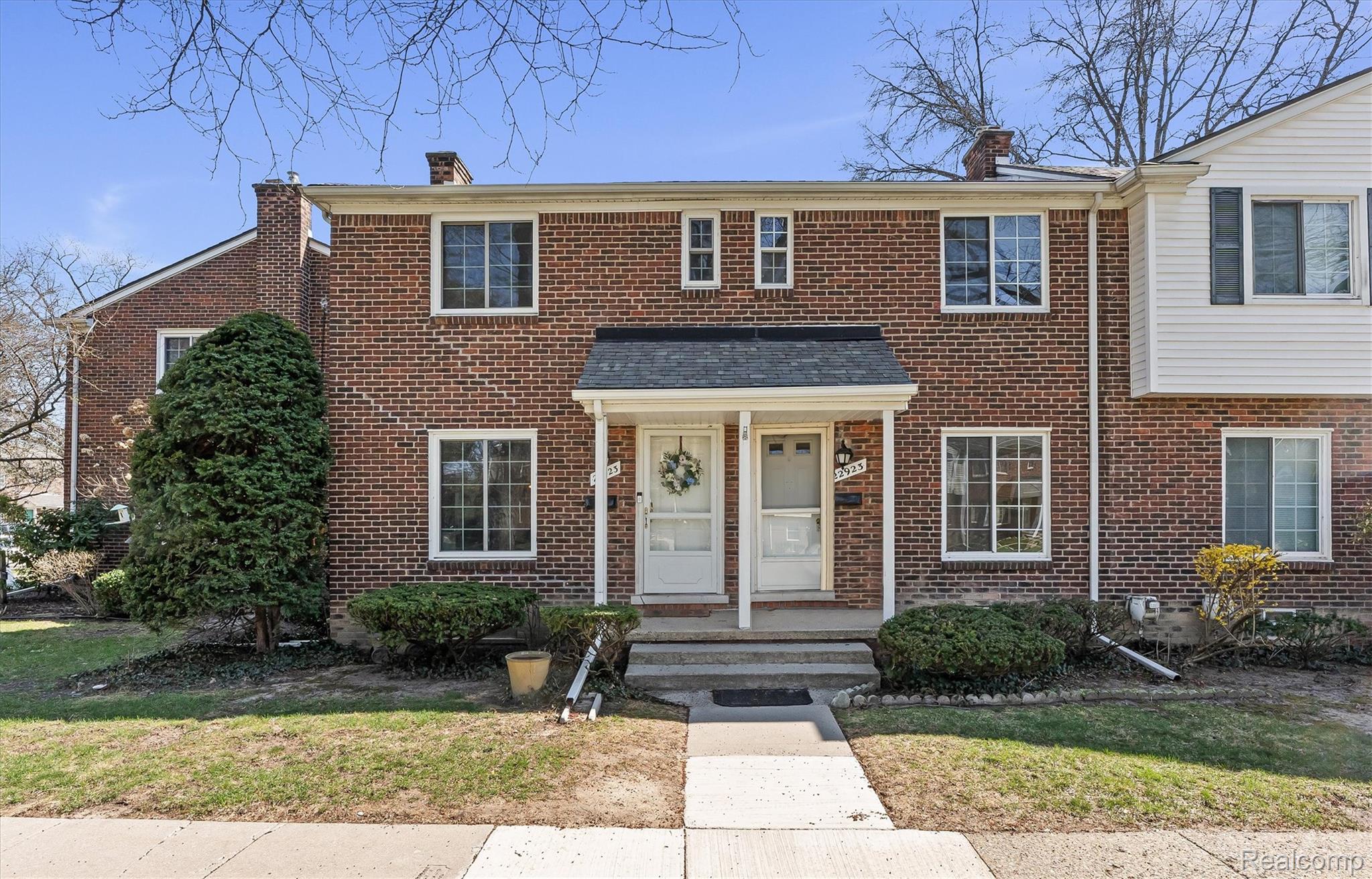 22923, Gary, St. Clair Shores, Michigan, 48080
