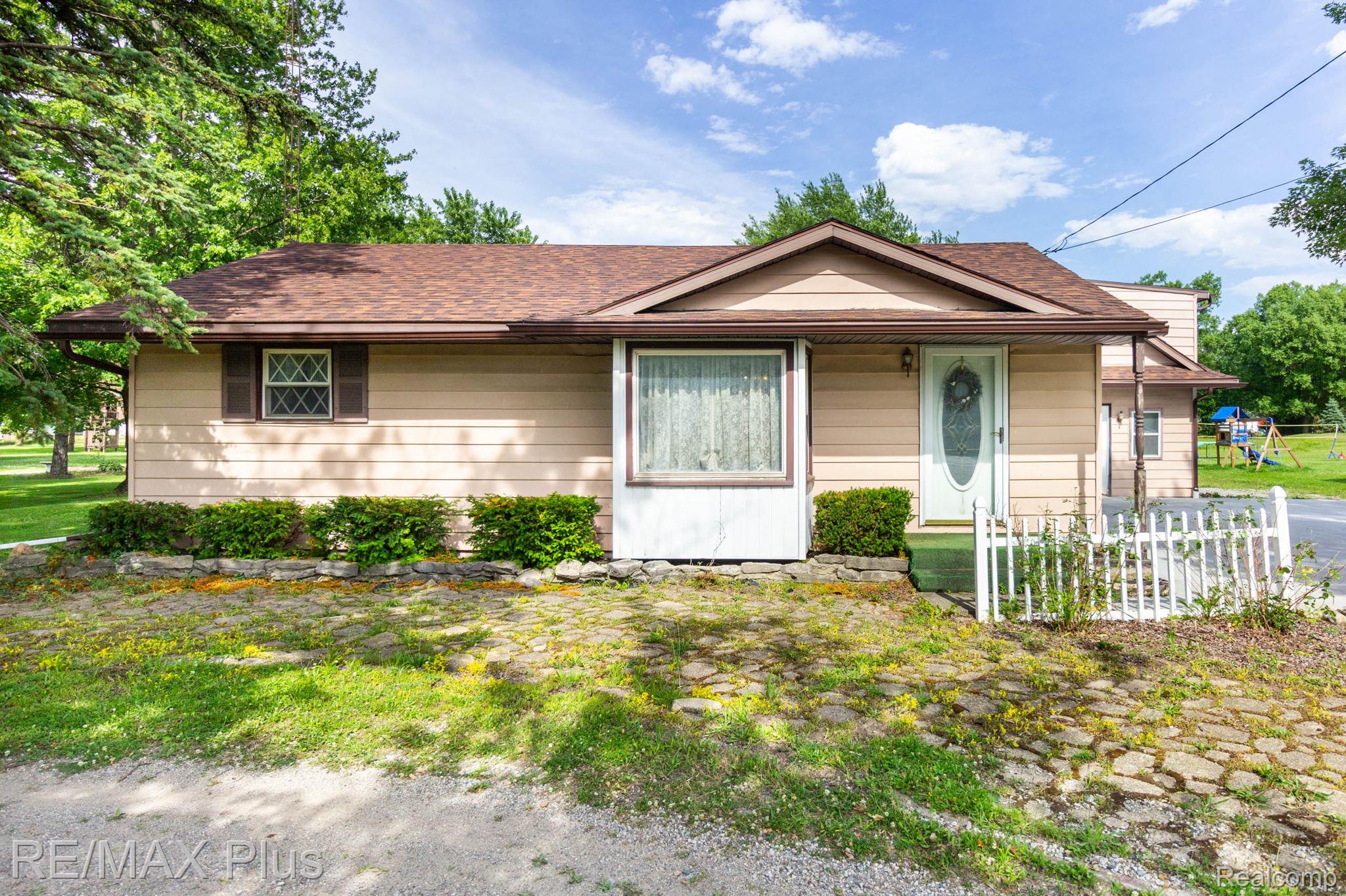 3350, Belsay, E, Flint, Michigan, 48506