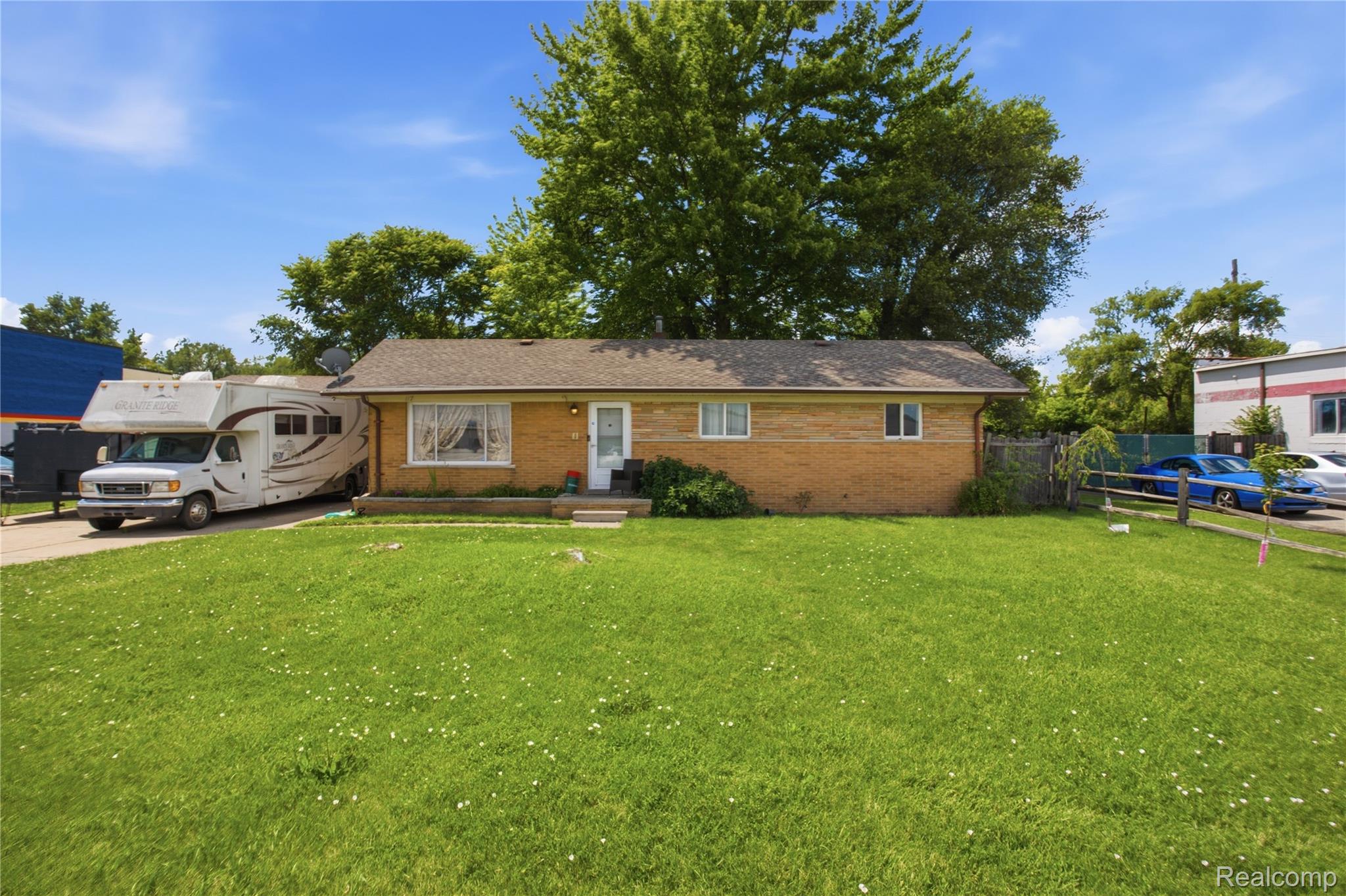 117, Groesbeck, Mt. Clemens, Michigan, 48043