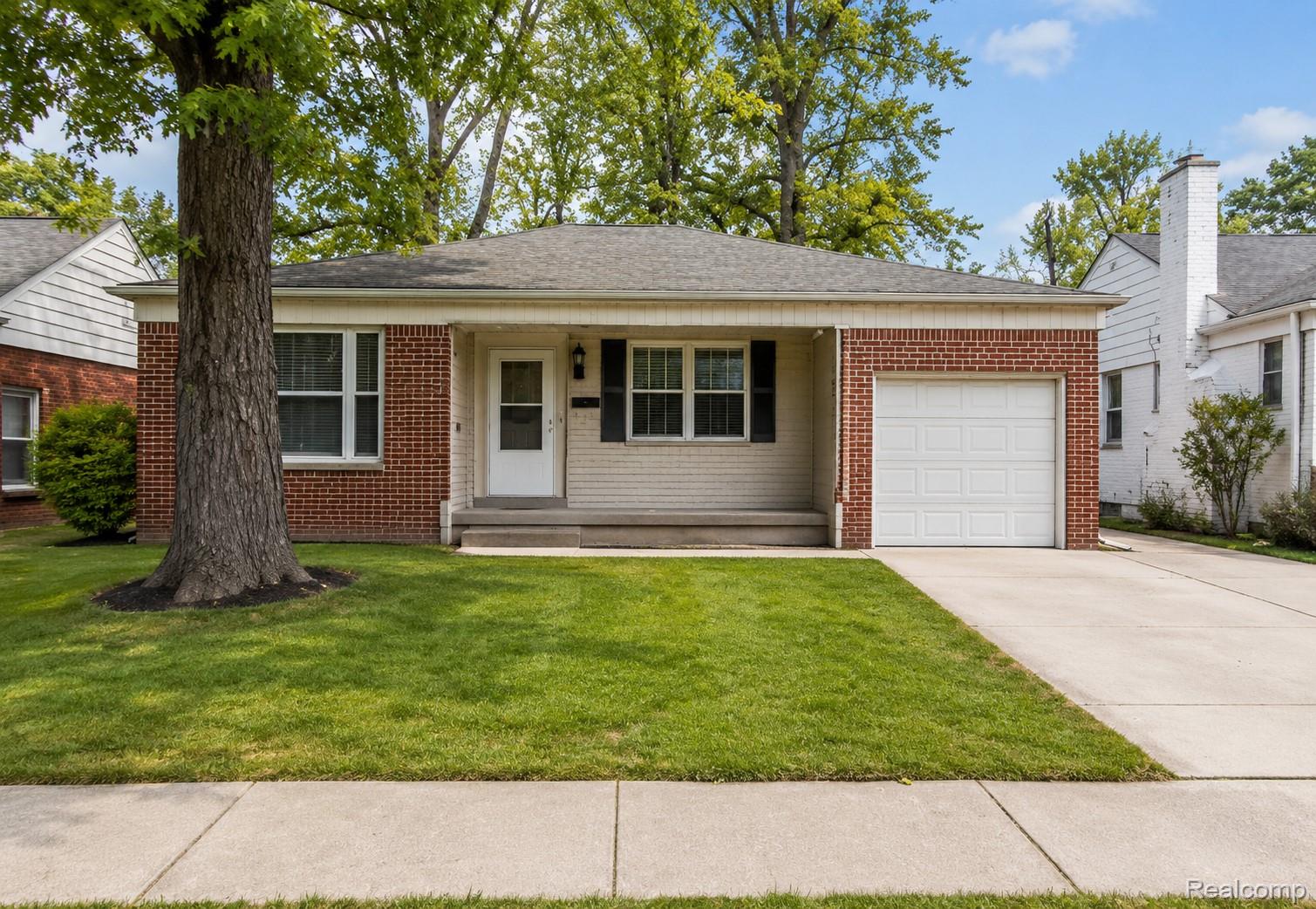 20882, Hawthorne, Harper Woods, Michigan, 48225