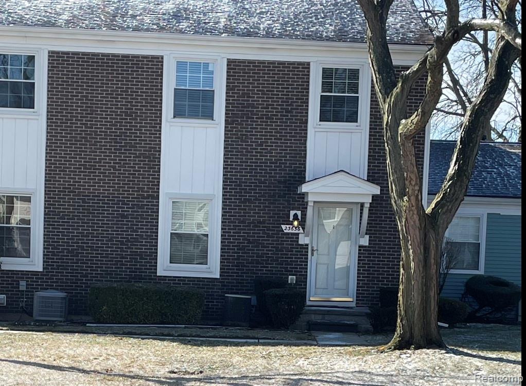 23656, ROCKLEDGE, Novi, Michigan, 48375