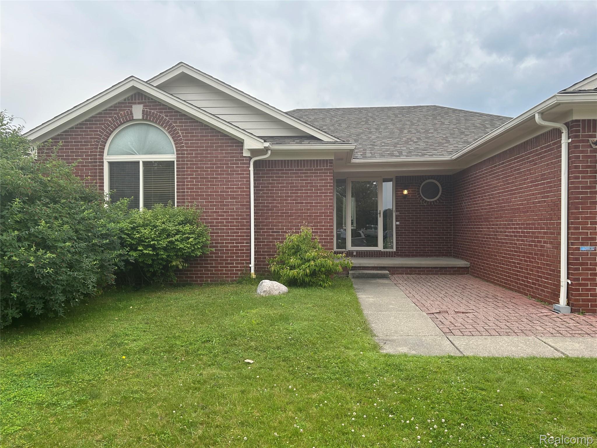 46129, Creekside, Macomb, Michigan, 48044