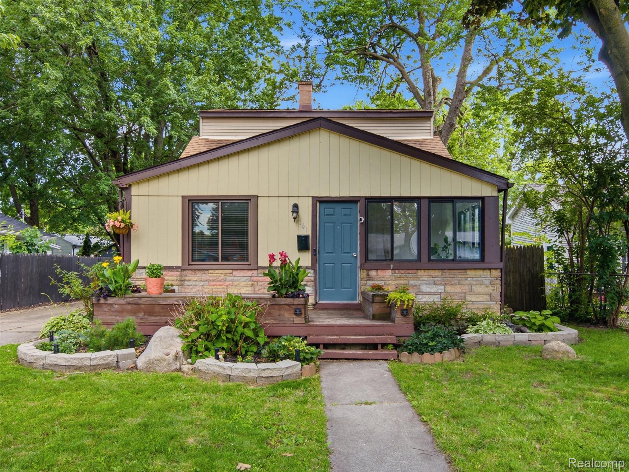 141, Meyers, Hazel Park, Michigan, 48030