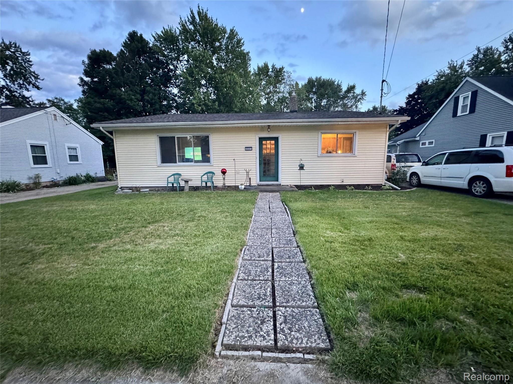 4597, Holt, Holt, Michigan, 48842