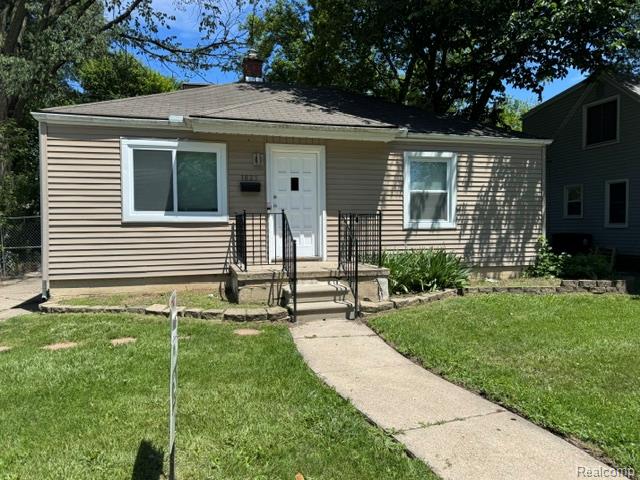 1825, Barrett, Royal Oak, Michigan, 48067