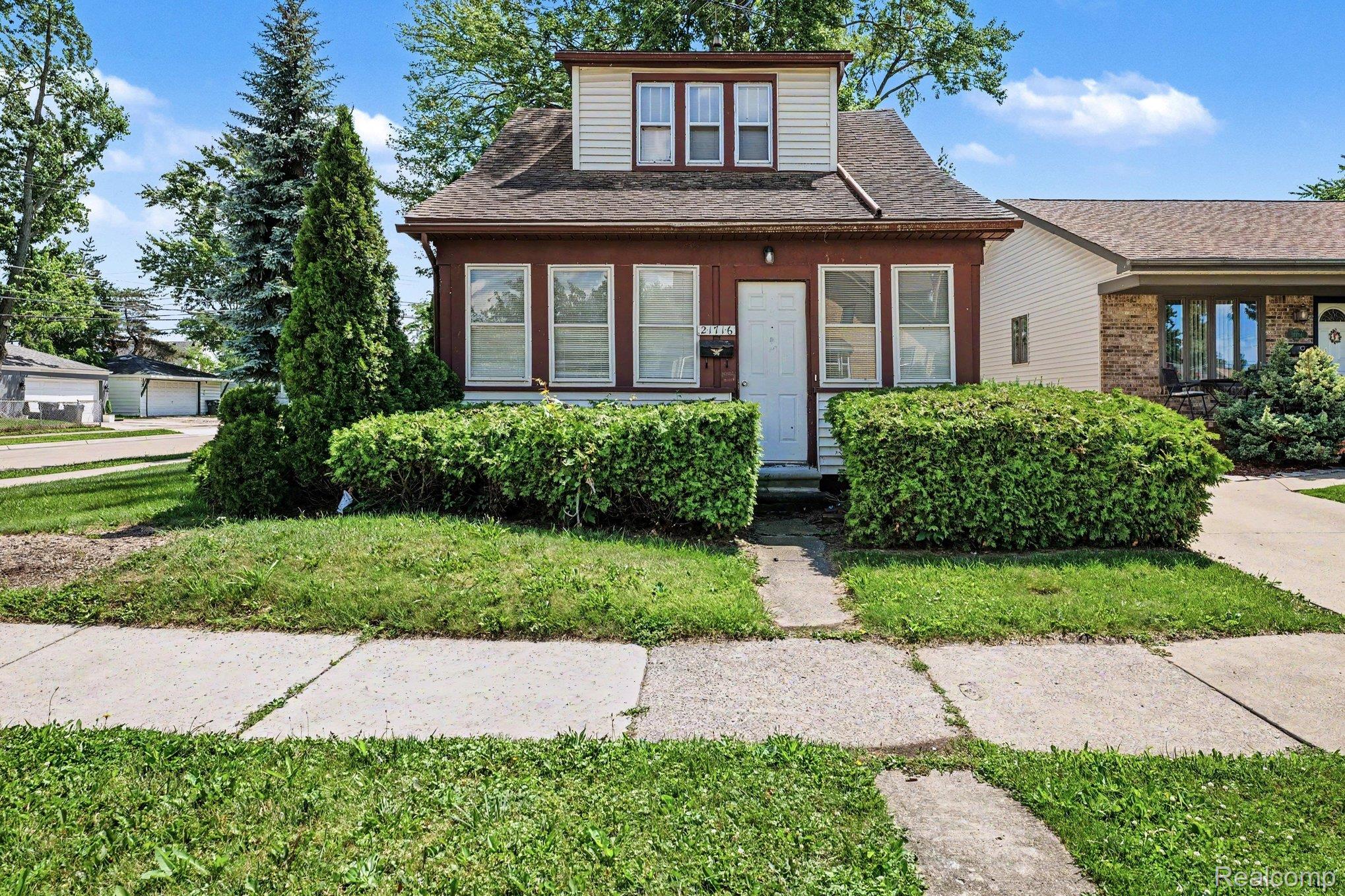 21716, LAKEVIEW, St. Clair Shores, Michigan, 48080