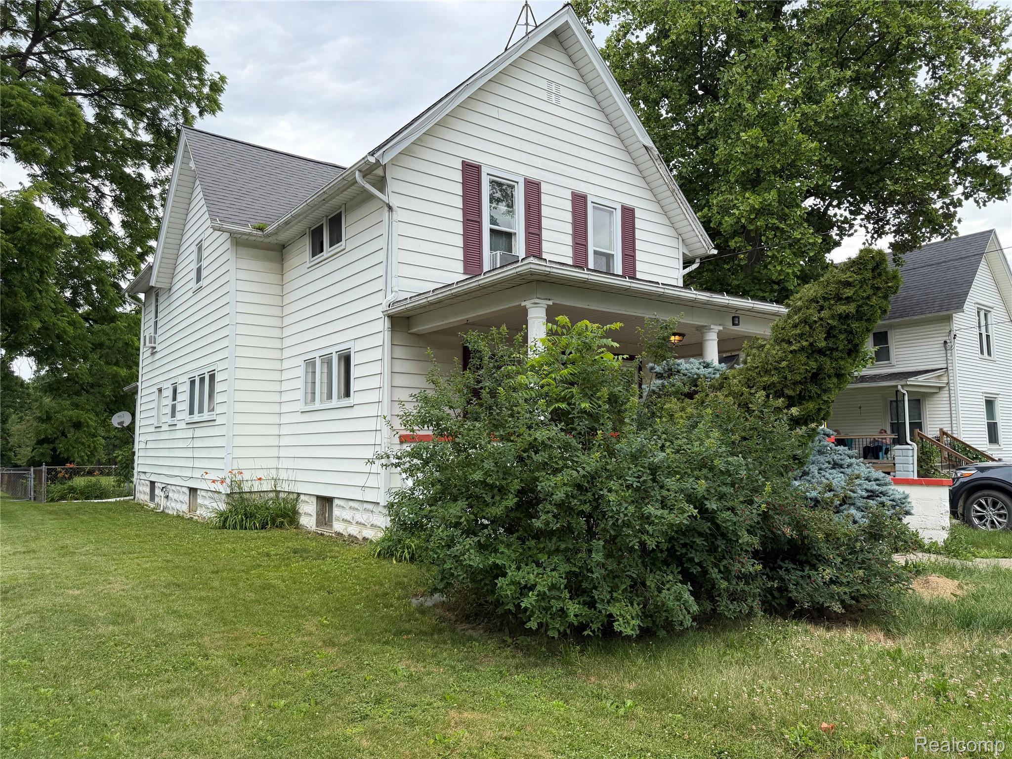 718, River, Owosso, Michigan, 48867