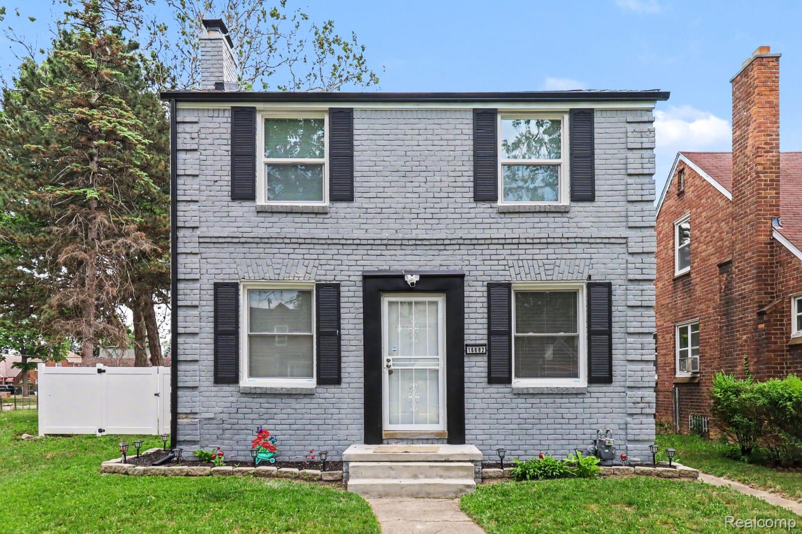 16682, Robson, Detroit, Michigan, 48235