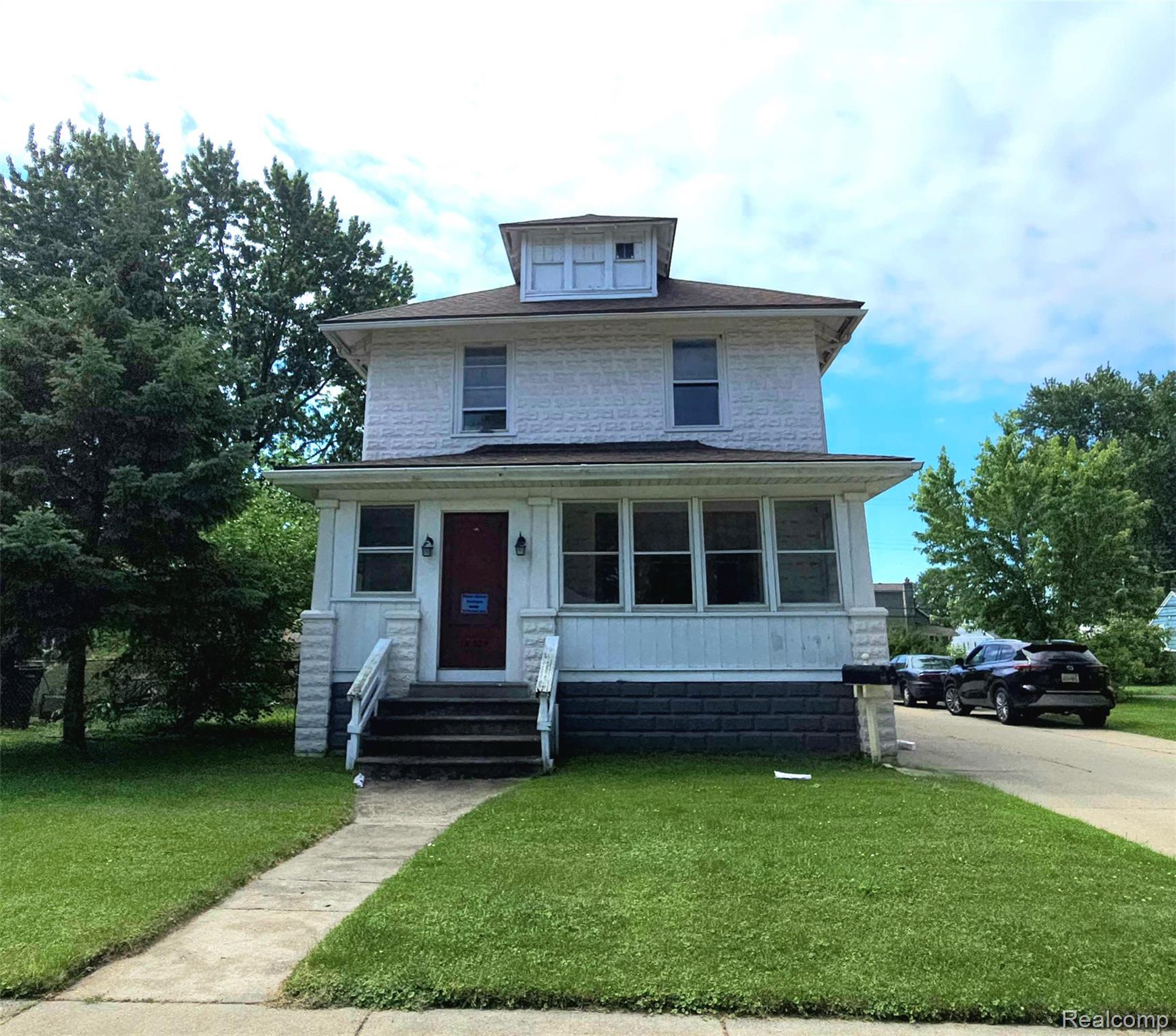 19504, Bigelow, Roseville, Michigan, 48066