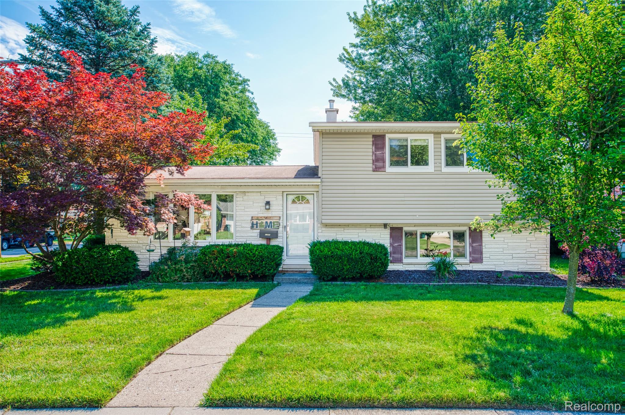 11860, Riverside, Plymouth, Michigan, 48170