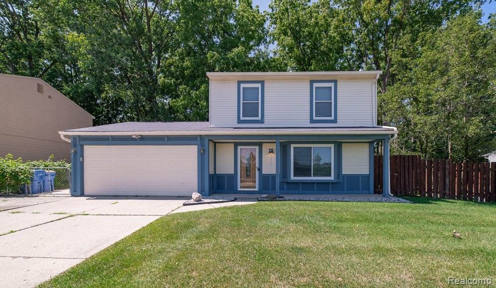 1034, Parkway, Waterford, Michigan, 48328