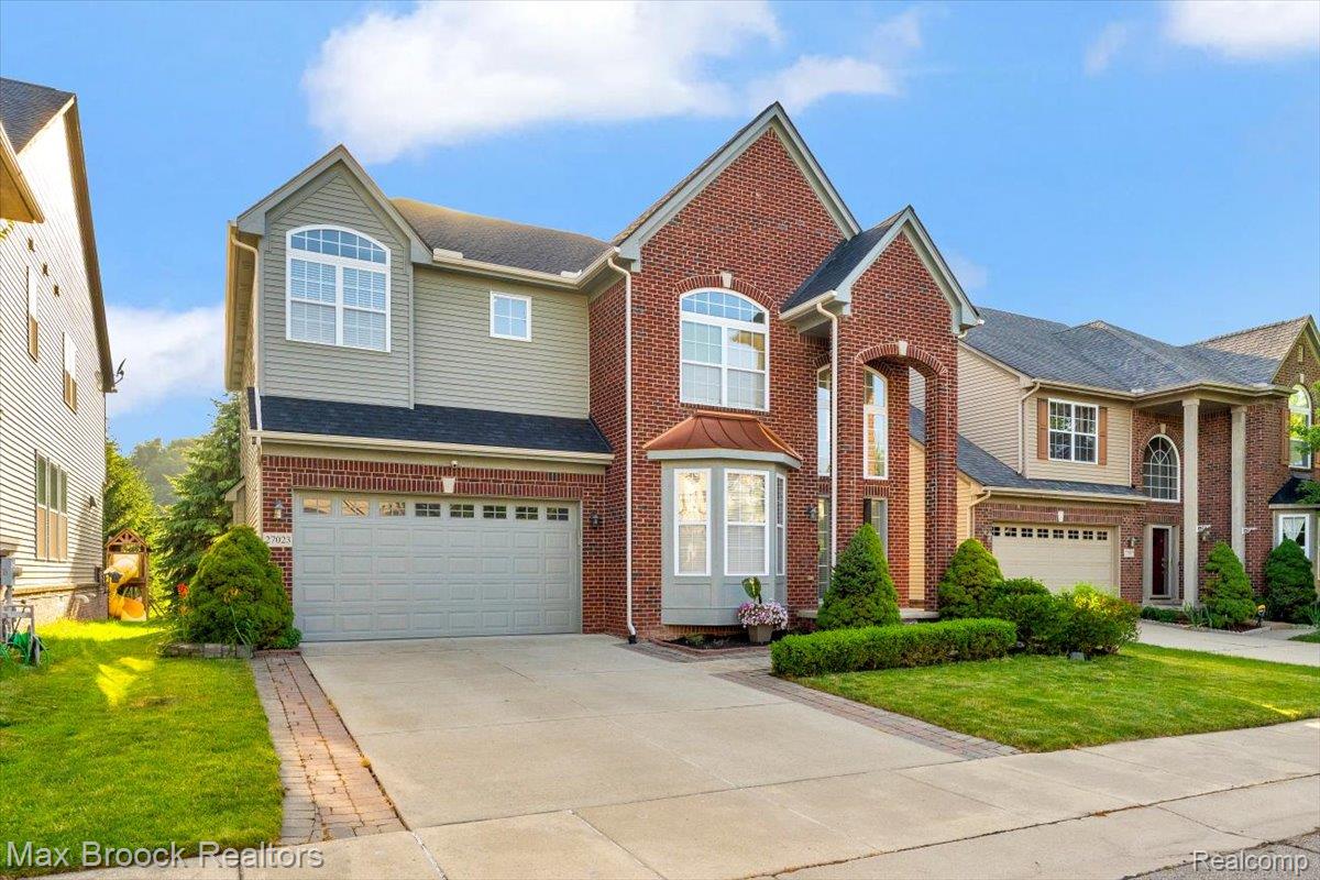 27023, Ladbroke, Novi, Michigan, 48374