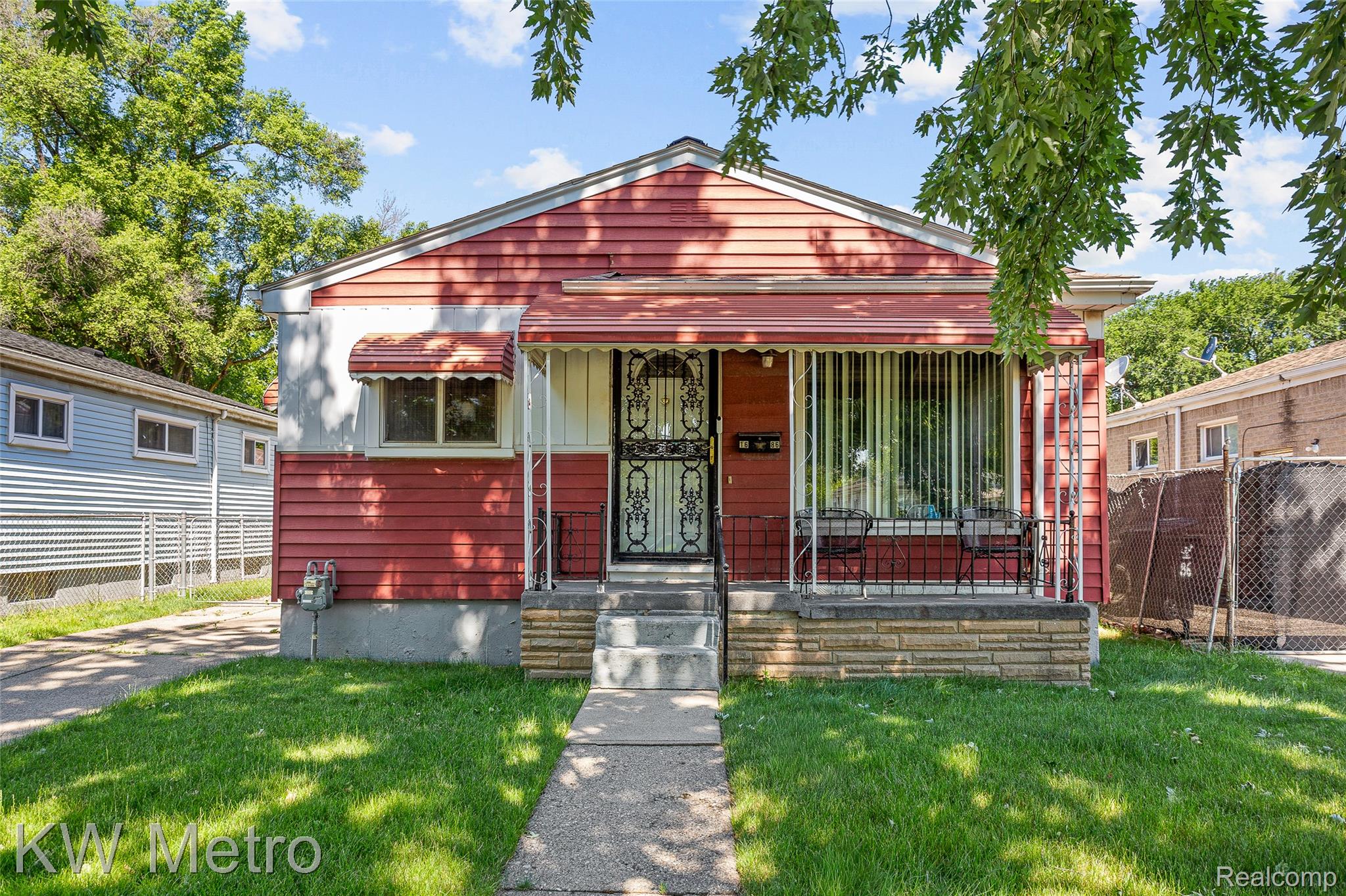 1686, Bassett, Detroit, Michigan, 48217