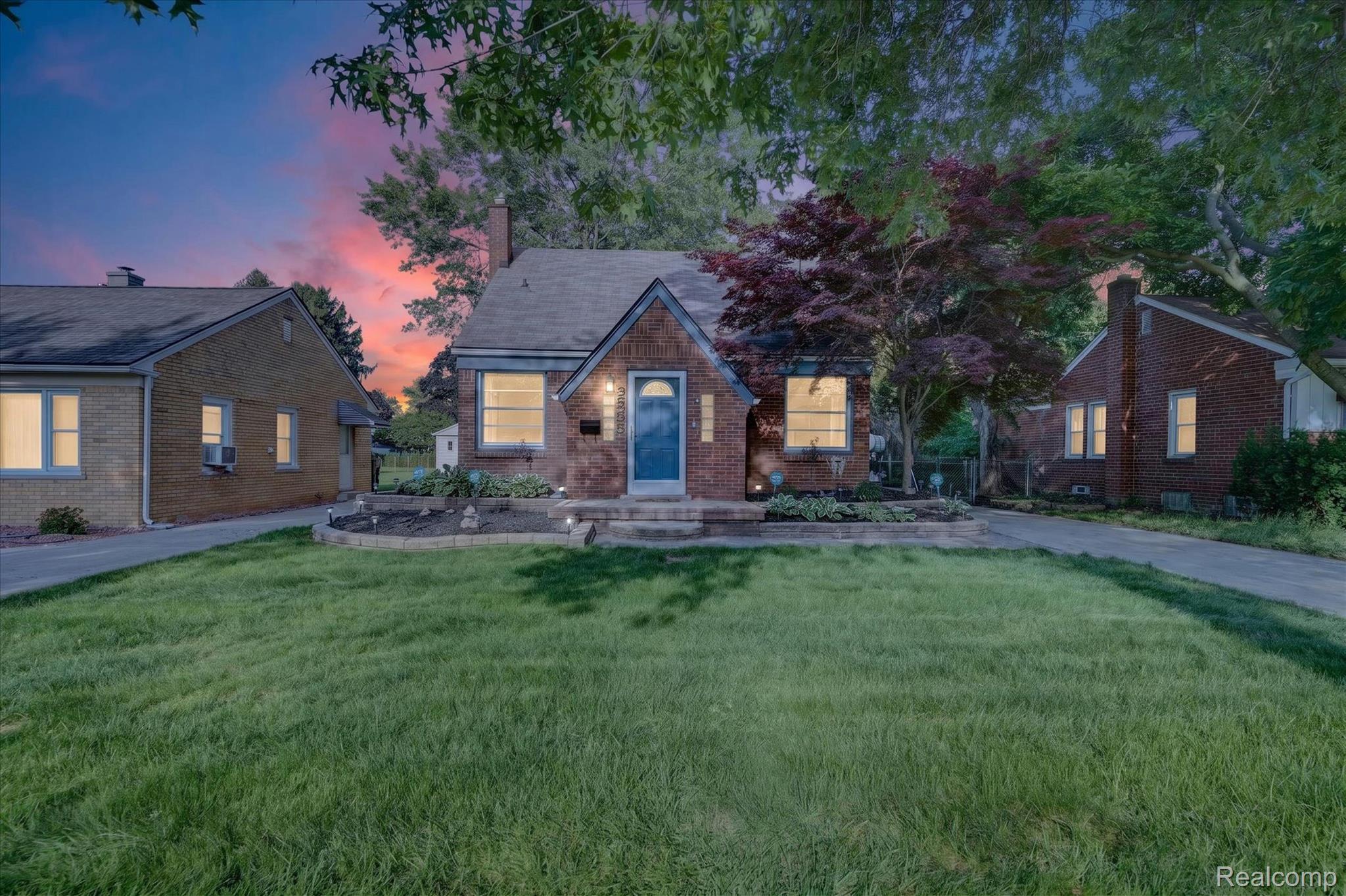 3555, Syracuse, Dearborn, Michigan, 48124