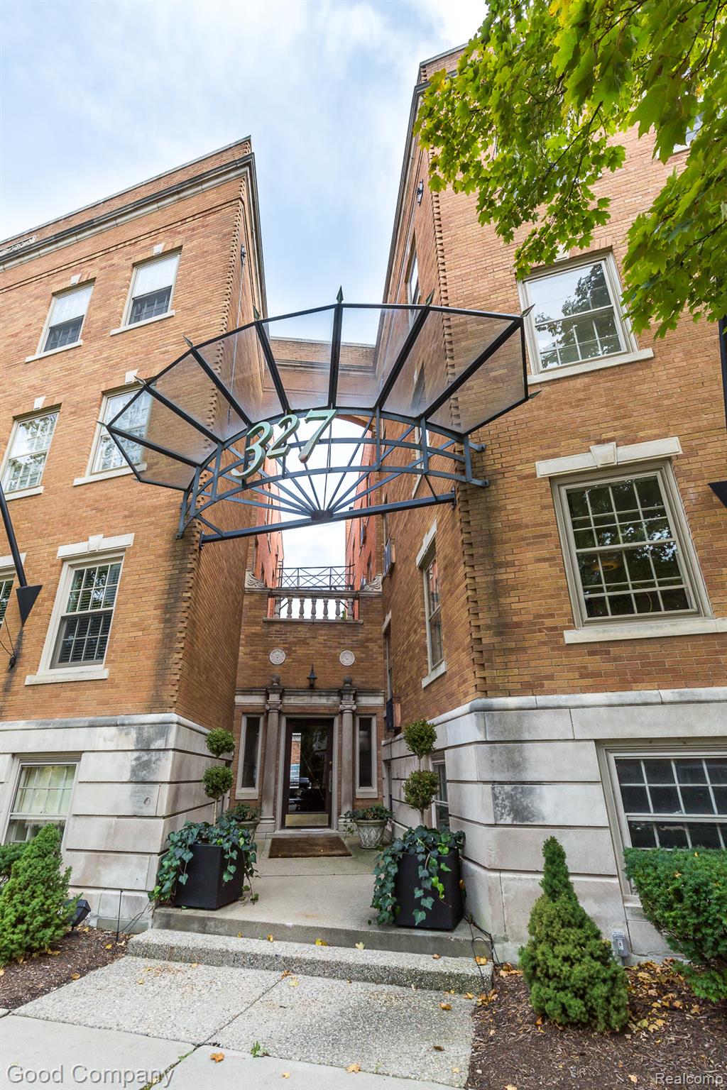327, Southfield, ##3BS, Birmingham, Michigan, 48009