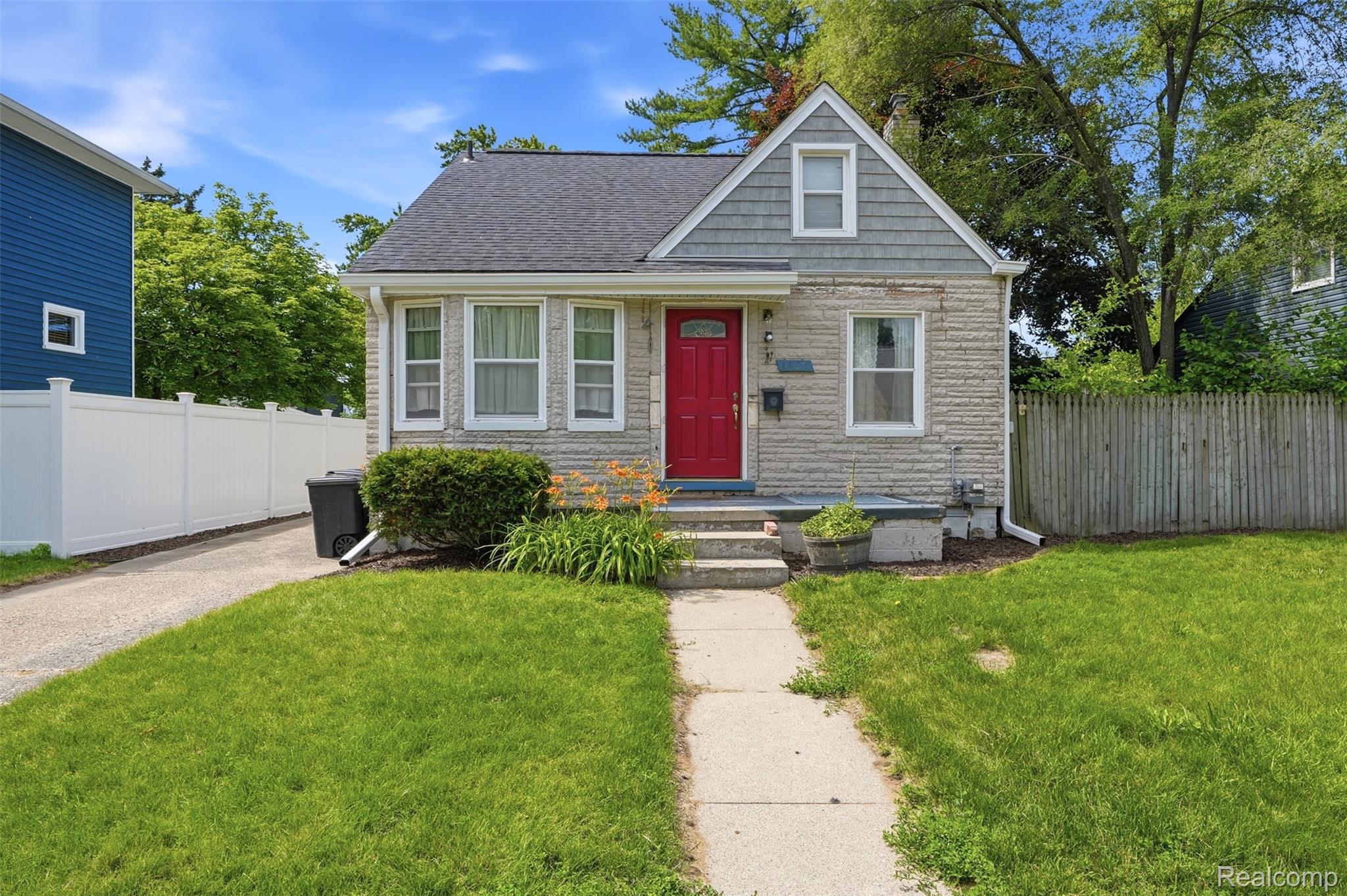 1427, Pearson, Ferndale, Michigan, 48220