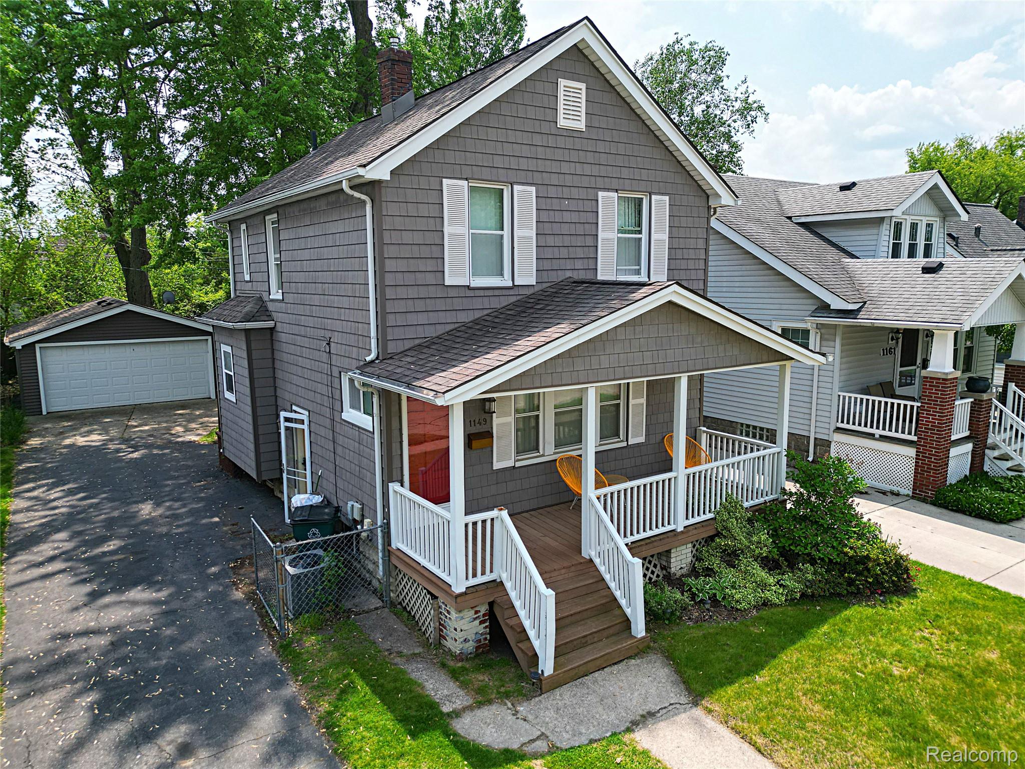 1149, Cambridge, Berkley, Michigan, 48072