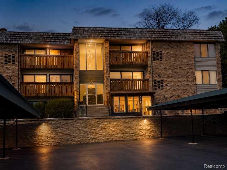 1315, MAPLE, #305, Ann Arbor, Michigan, 48103