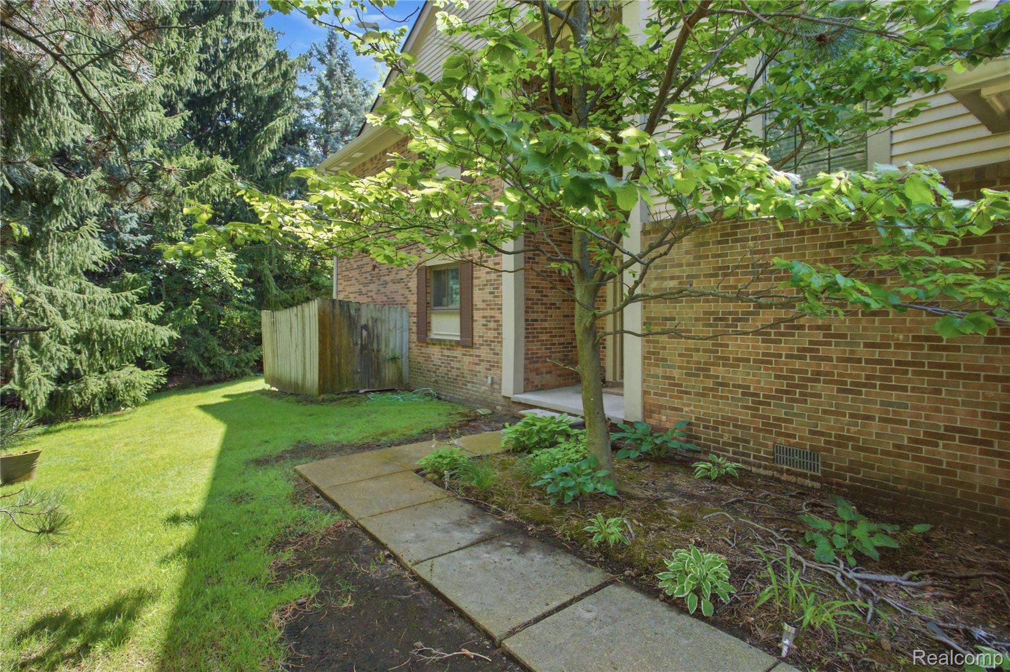 37091, Kirkshire, Farmington Hills, Michigan, 48331