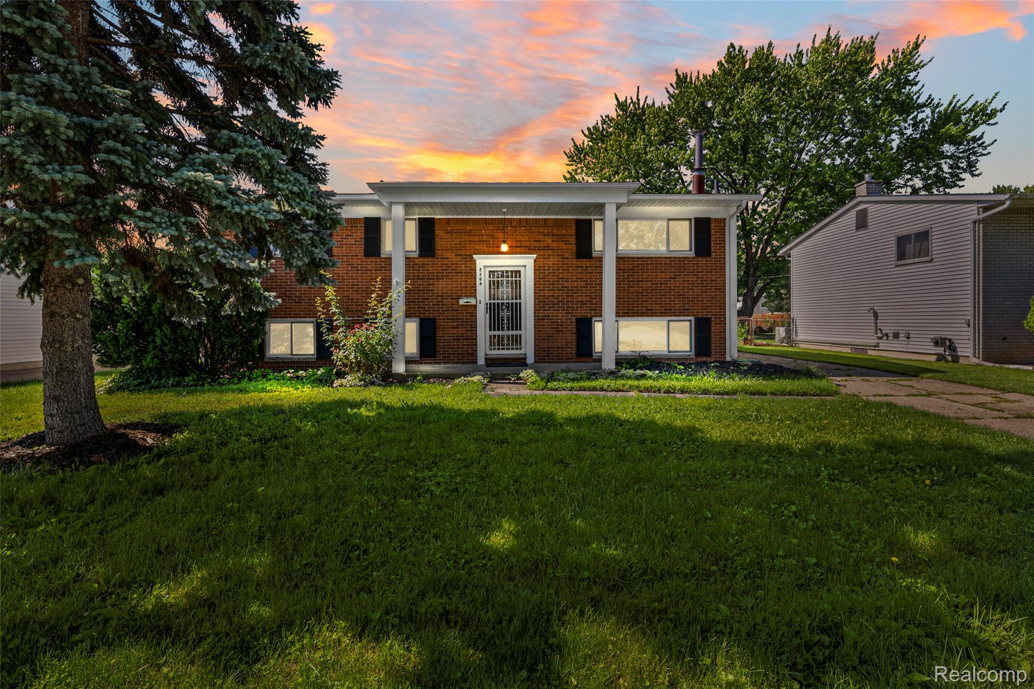 2268, Serra, Sterling Heights, Michigan, 48310
