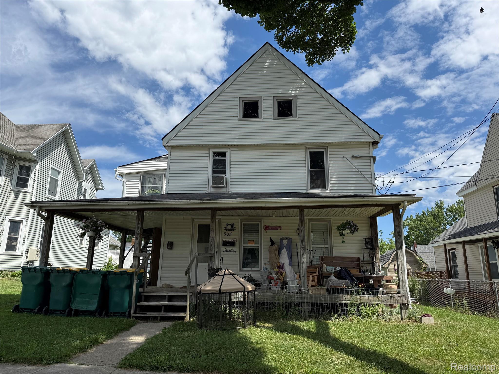 305, Main, Durand, Michigan, 48429