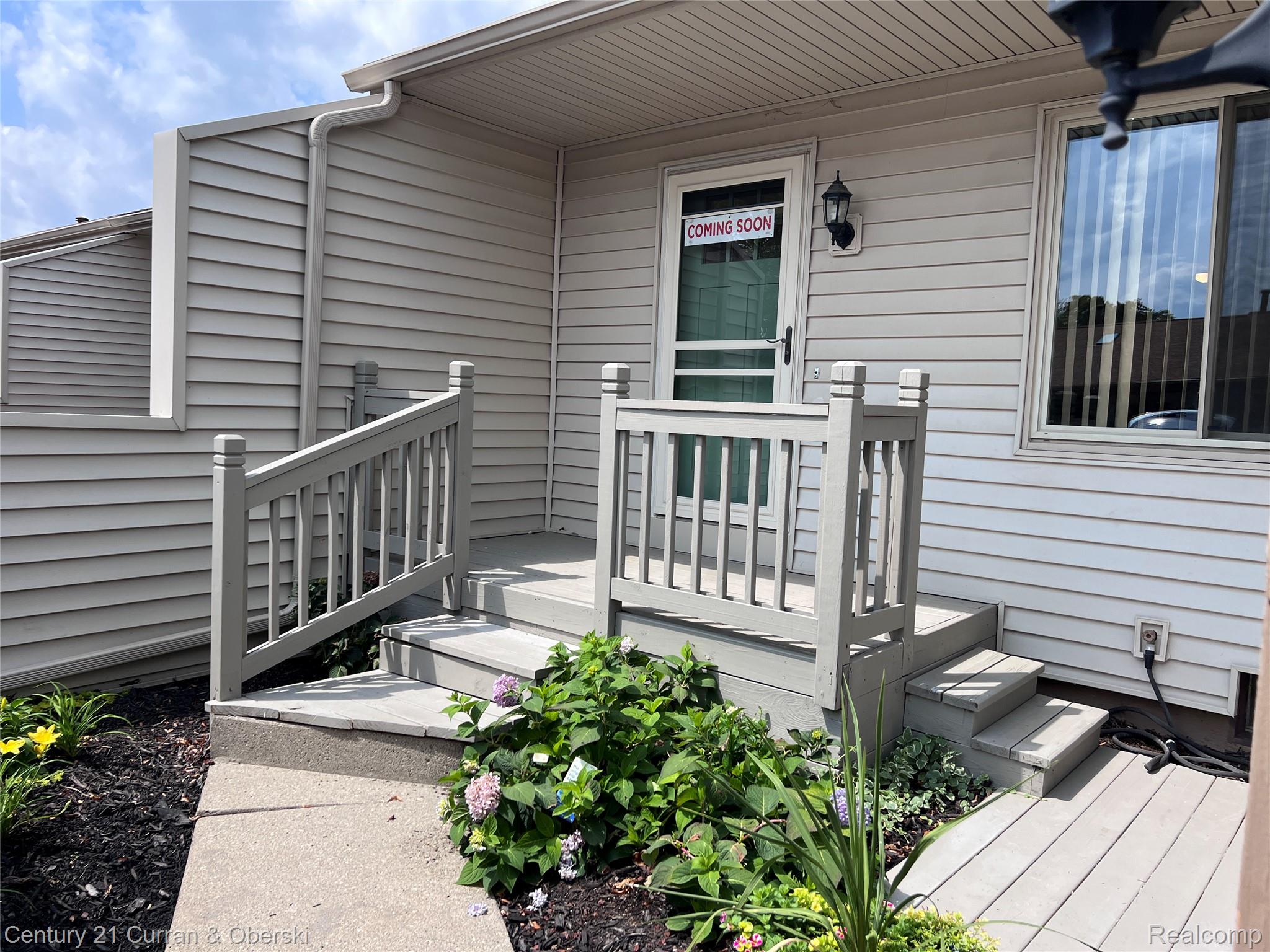 61958, Ticonderoga Drive, South Lyon, Michigan, 48178