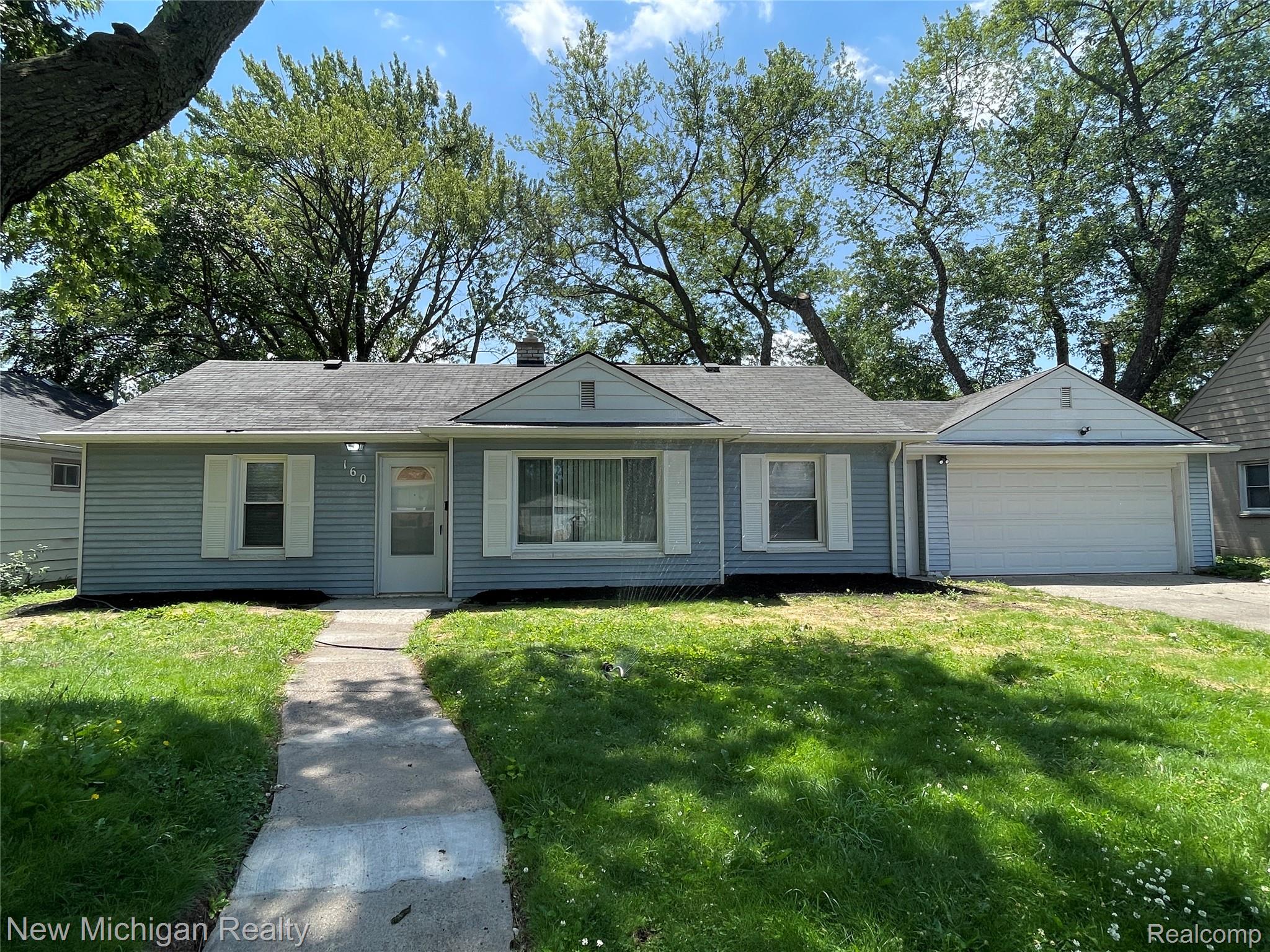 160, Chopin, Troy, Michigan, 48083