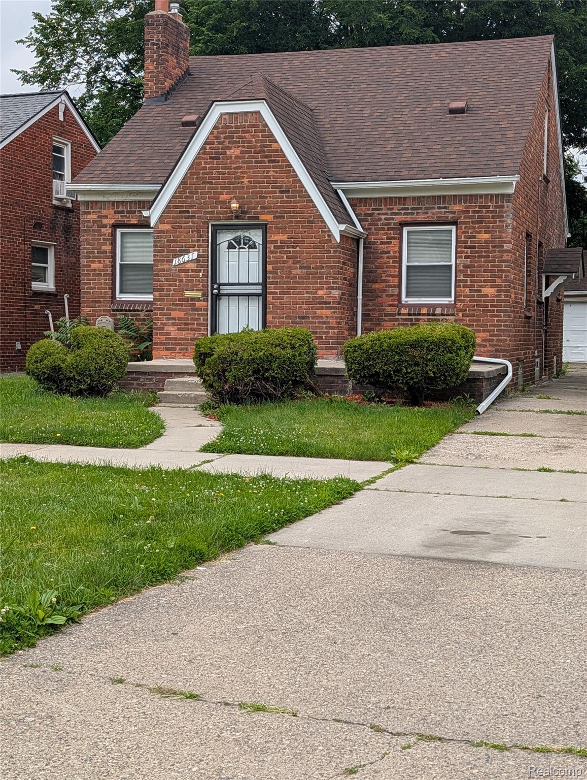 18631, Albion, Detroit, Michigan, 48234