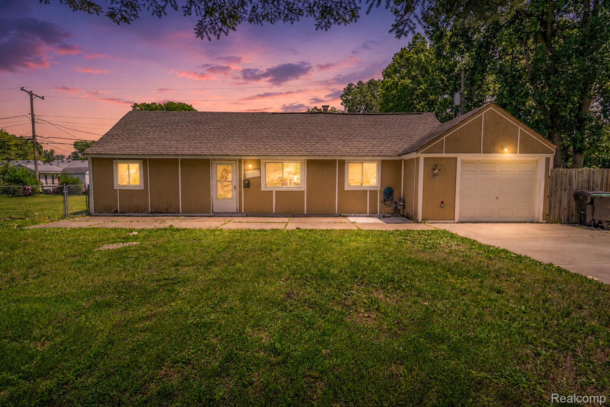 6301, Janet, Taylor, Michigan, 48180