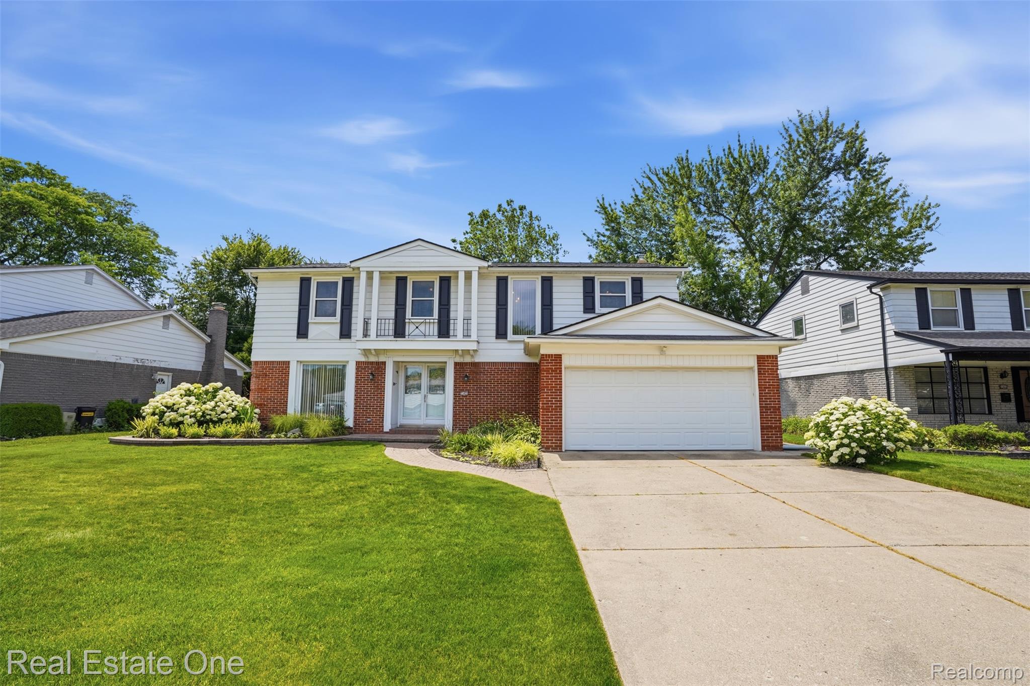 21455, Independence, Southfield, Michigan, 48076