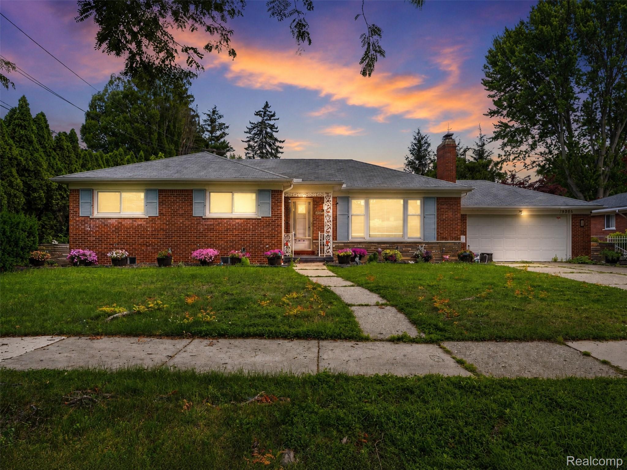 19986, Doyle, Grosse Pointe, Michigan, 48236