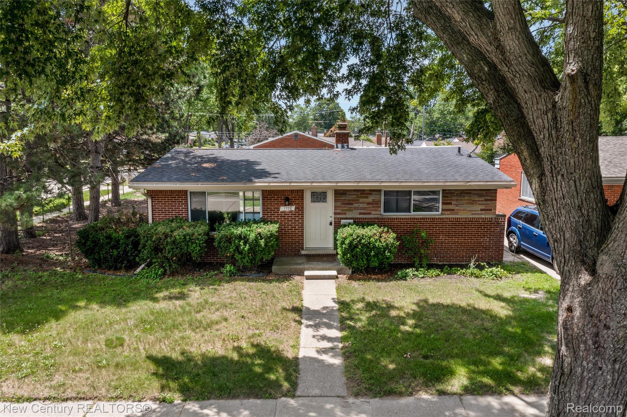 1720, Westbrook, Madison Heights, Michigan, 48071