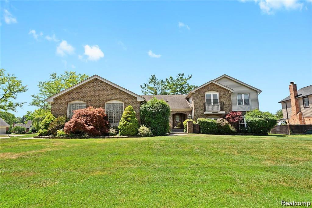 20213, Whitby, Livonia, Michigan, 48152