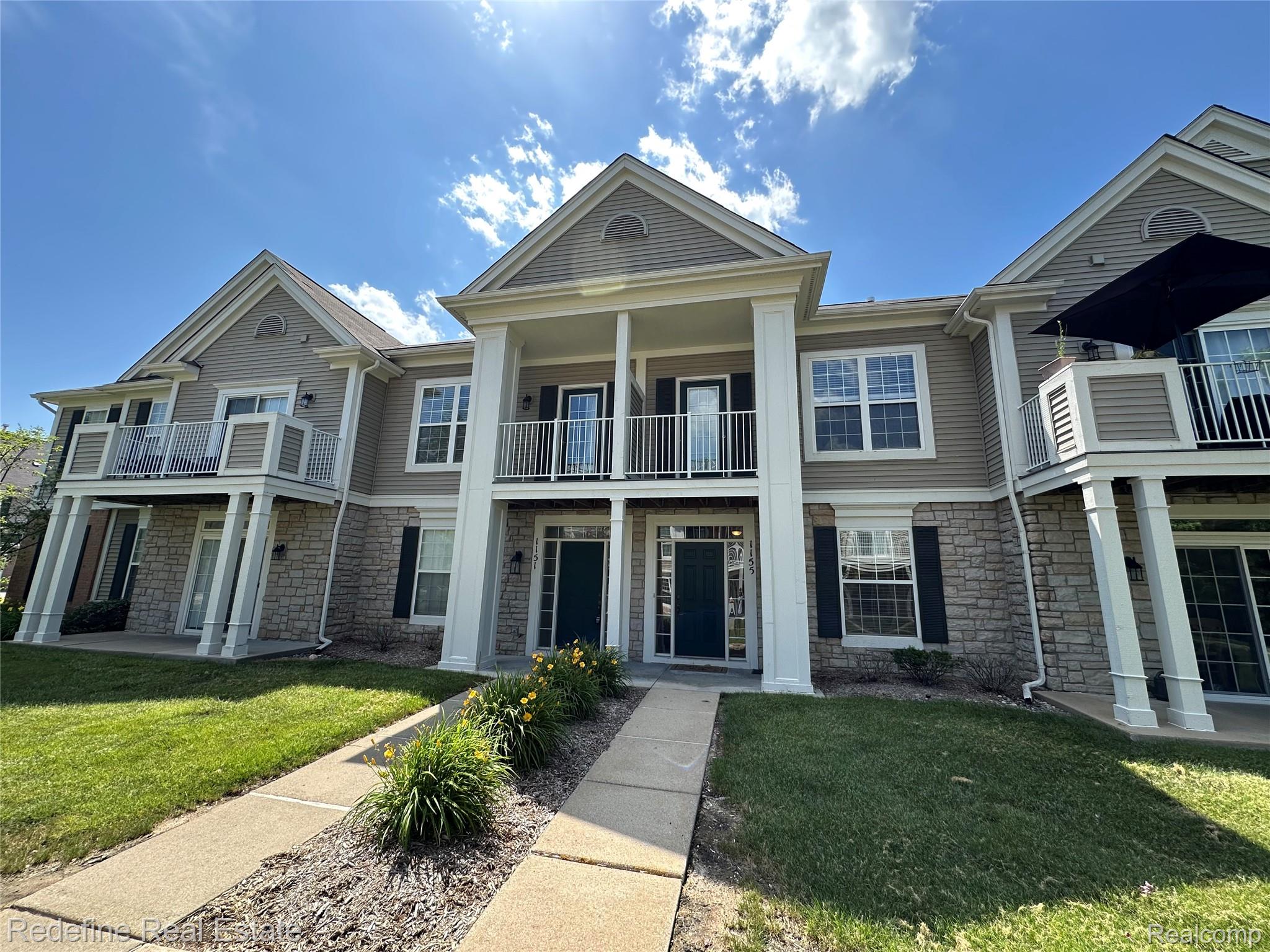 1155, Alameda, Troy, Michigan, 48085