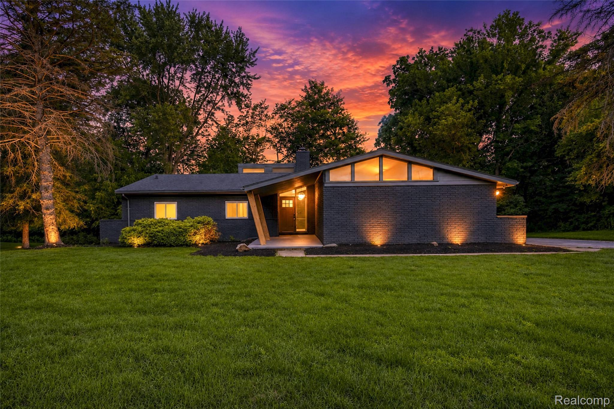4469, Chamberlain, Bloomfield Hills, Michigan, 48301