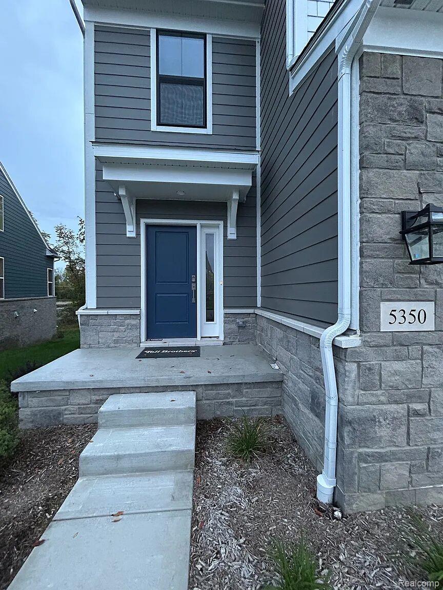 5350, Trail Vista Drive, West Bloomfield, Michigan, 48323