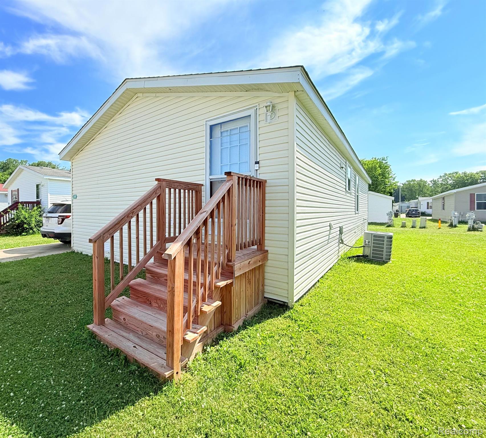 317, Scarlet Oak, Whittaker, Michigan, 48190