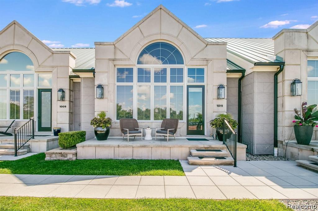 1011, Washington, Royal Oak, Michigan, 48067