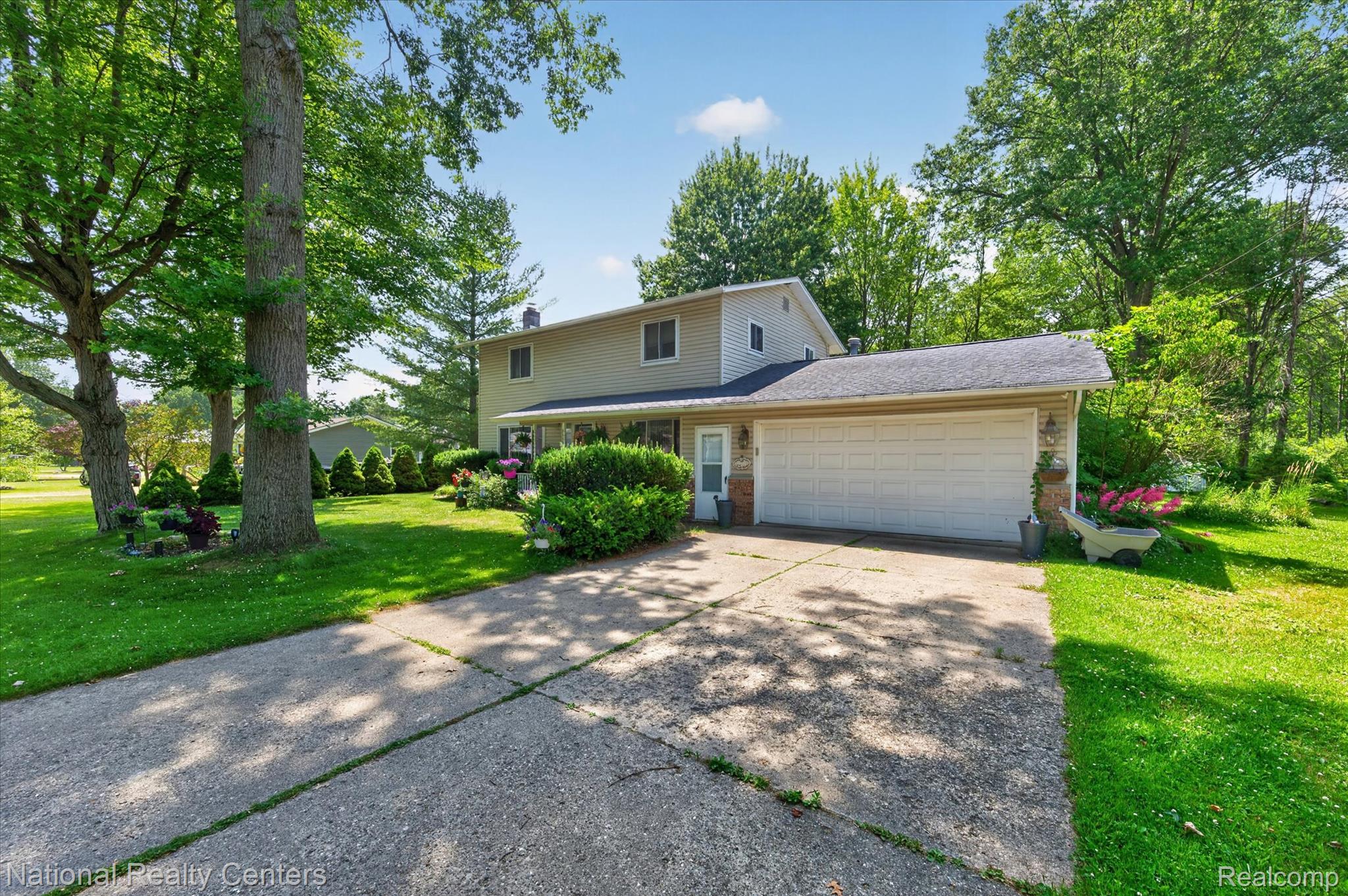 9472, Lakepointe, Clay, Michigan, 48001
