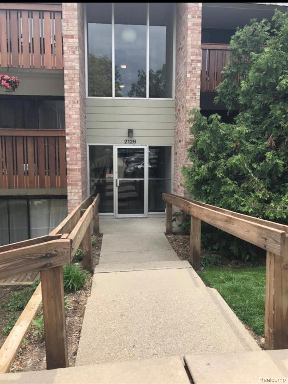 2126, Pauline, #303, Ann Arbor, Michigan, 48103