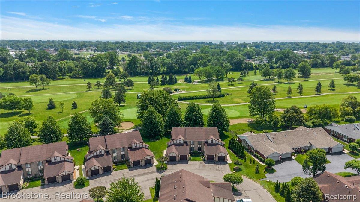 904, Country Club, St. Clair Shores, Michigan, 48082